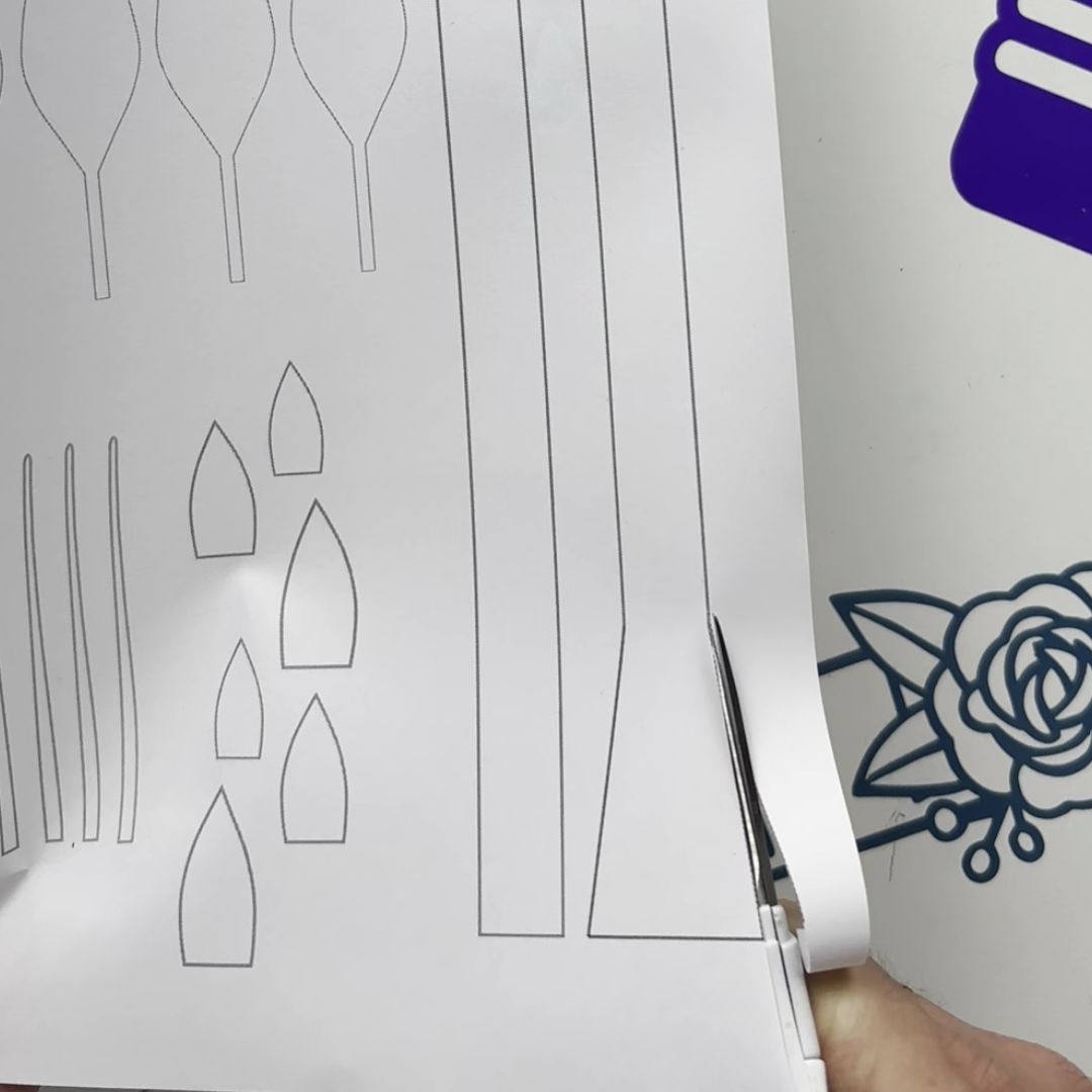 Etape 1 du tuto pour réaliser un crocus en papier DIY