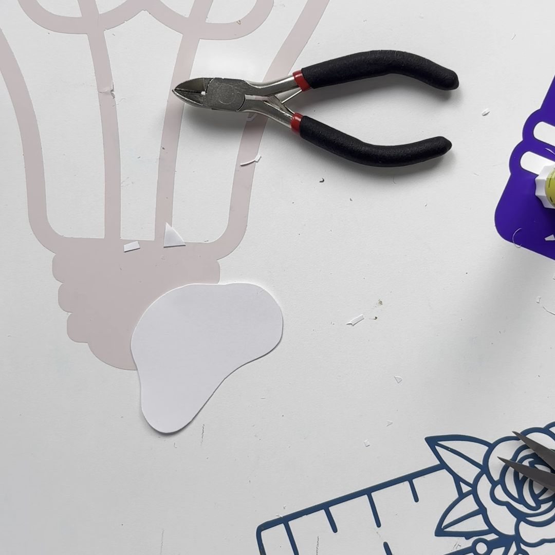 Etape 14 du tuto pour réaliser une fleur d'hiver en papier : le crocus