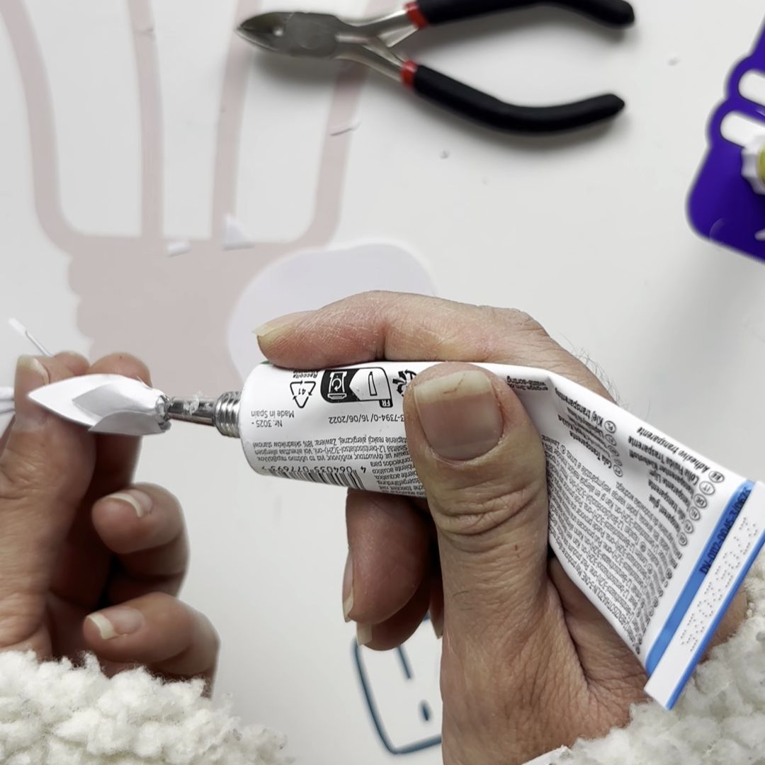 Etape 15 du tuto pour réaliser une fleur d'hiver en papier : le crocus