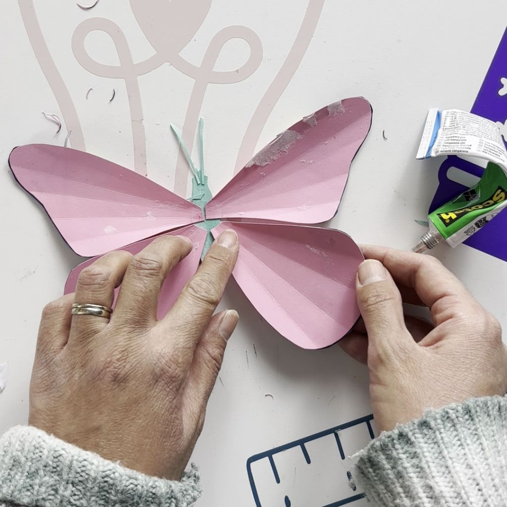 Etape 10 du tuto pour réaliser un papillon DIY