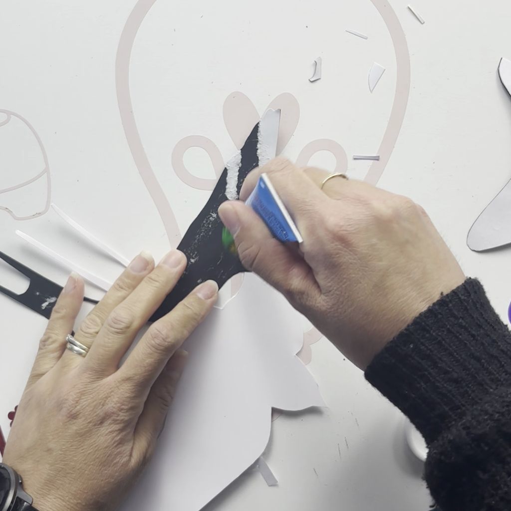 Etape 4 du tuto pour créer des hirondelles en papier