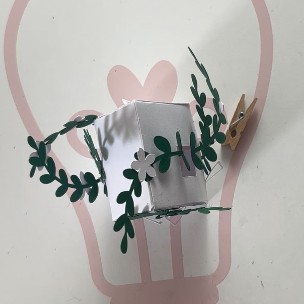 Etape 6 du tuto pour réaliser une maisonnette de printemps