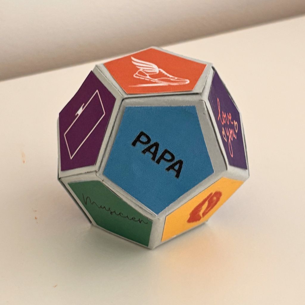 Cadeau DIY pour la fête des pères sous forme d'une décoration, un dodécaèdre, à décorer