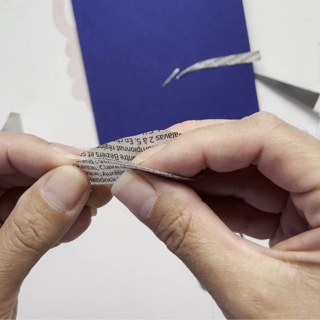 Etape 2 du tuto pour réaliser une carte avec une fleur en papier