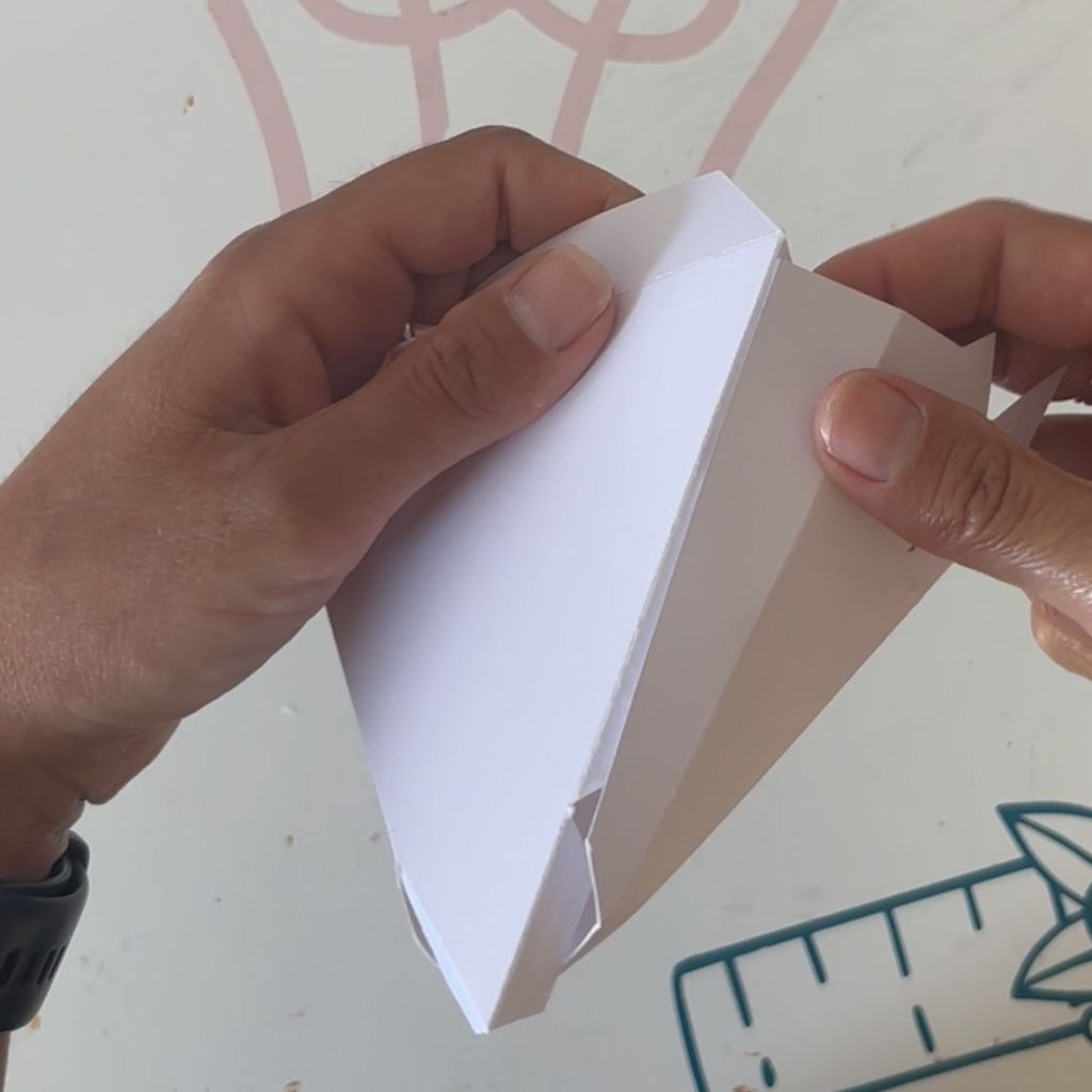 Etape 3 du tuto pour réaliser un buste de renard en papier