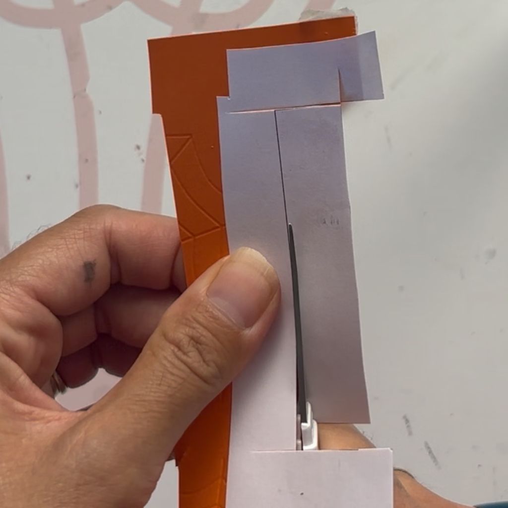 Etape 3 du tuto pour réaliser des bagues en papier pour Halloween