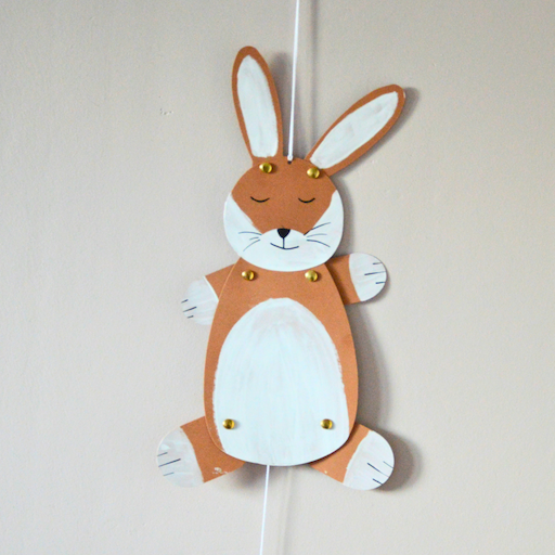 Paper toy de Pâques sous forme d'un lapin articulé