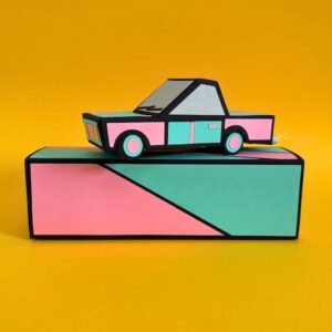 Voiture en papier pour une décoration originale