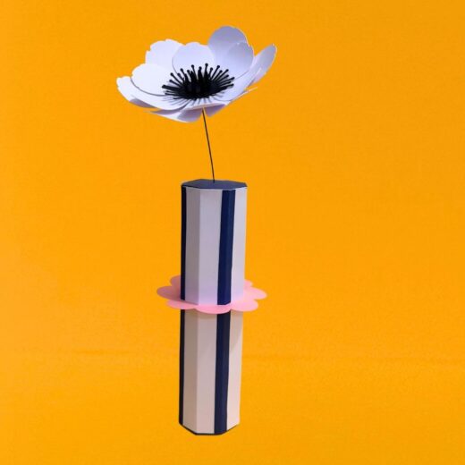 Objet en papier 2 en 1 représentant un soliflore dans lequel planter une anémone en papier
