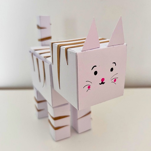 Paper toy chat en forme de boîte