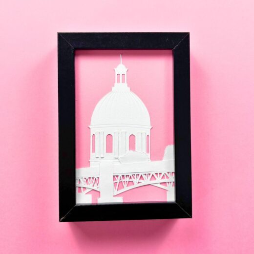 Kit créatif en papier découpé permettant de créer une vue du dôme de la Grave