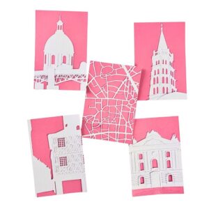 Kit créatif en papier découpé permettant de créer des vues emblématiques de la ville Rose.