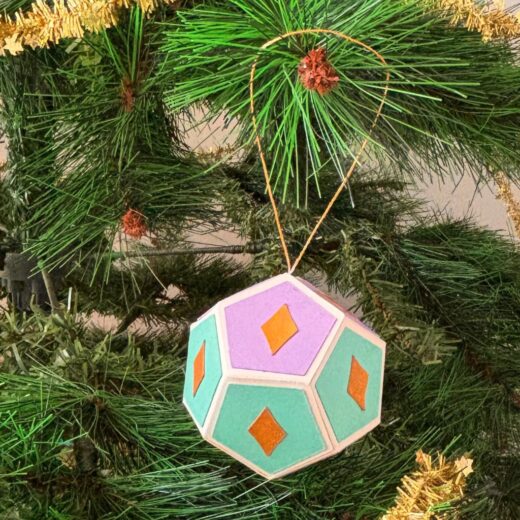 Dodécaèdre pour une déco de Noël en papier